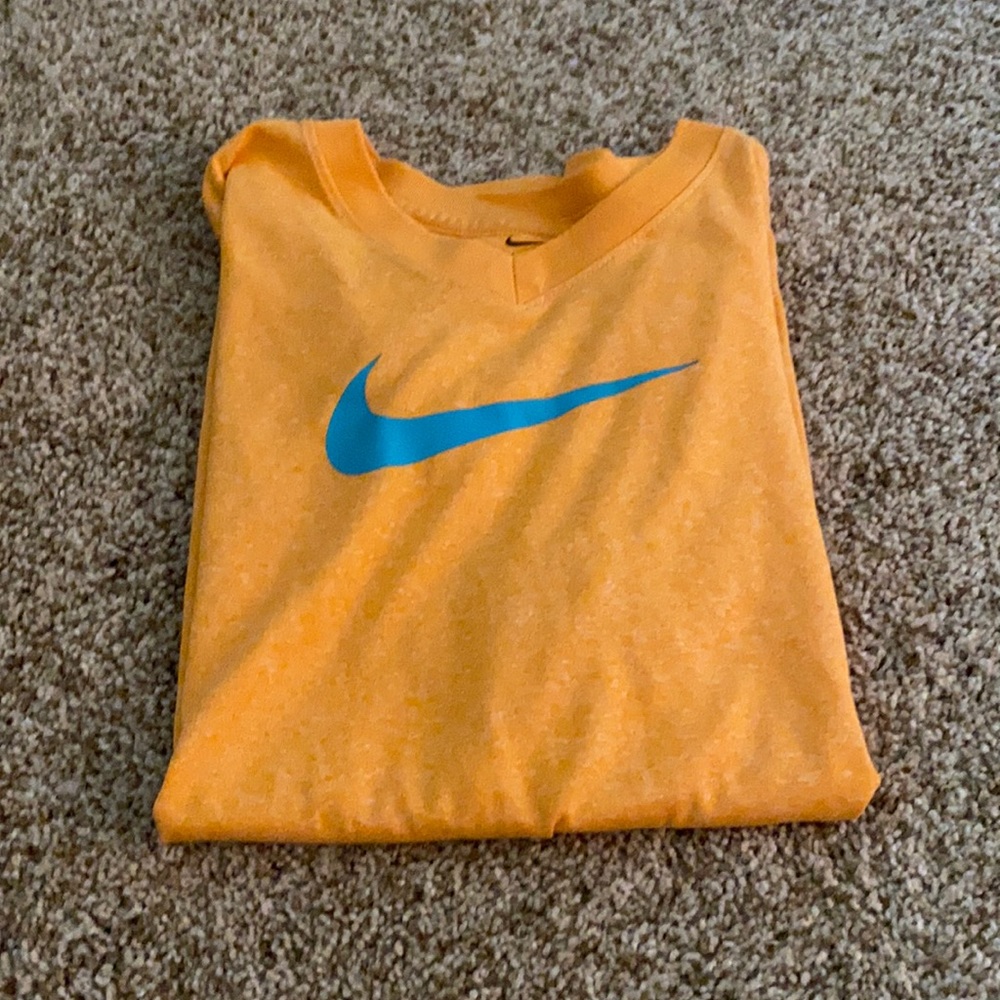 nike girls workout shirt